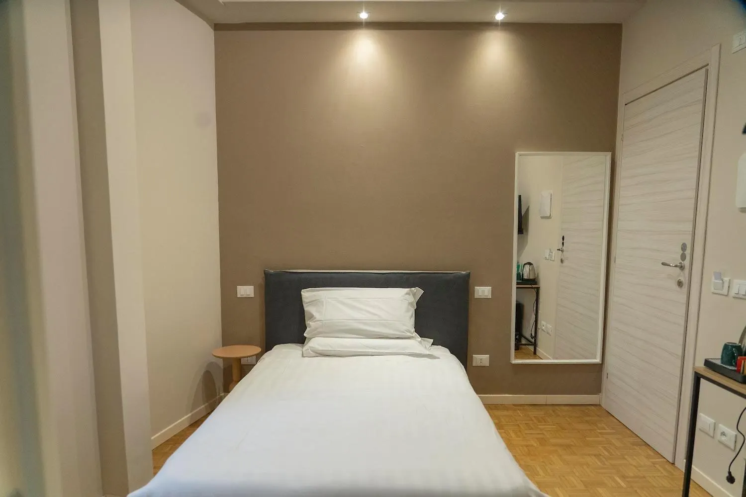 Giardini Rooms Crémone